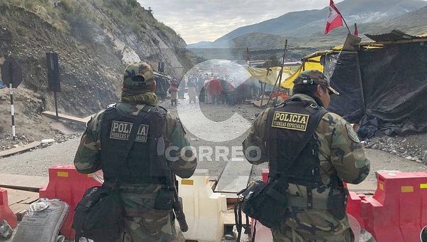 Las Bambas: Vías continúan bloqueadas por manifestantes (FOTOS)