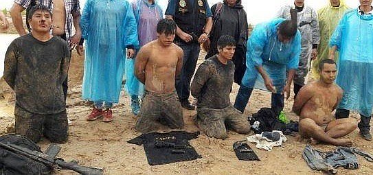 Dictan cadena perpetua a banda que quemó a sus víctimas en hoguera clandestina (FOTOS)