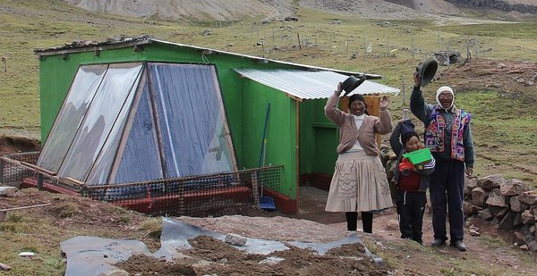 Acondicionan 918 'casitas calientes' para afrontar el intenso frío en Cusco